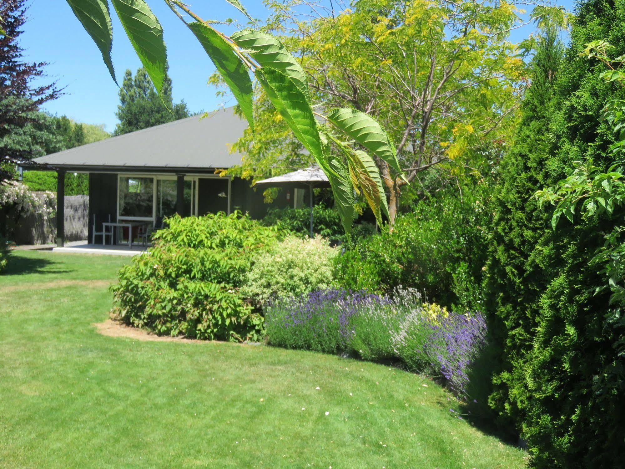 Marchmont Gardens Bed & Breakfast Hanmer Springs Bagian luar foto