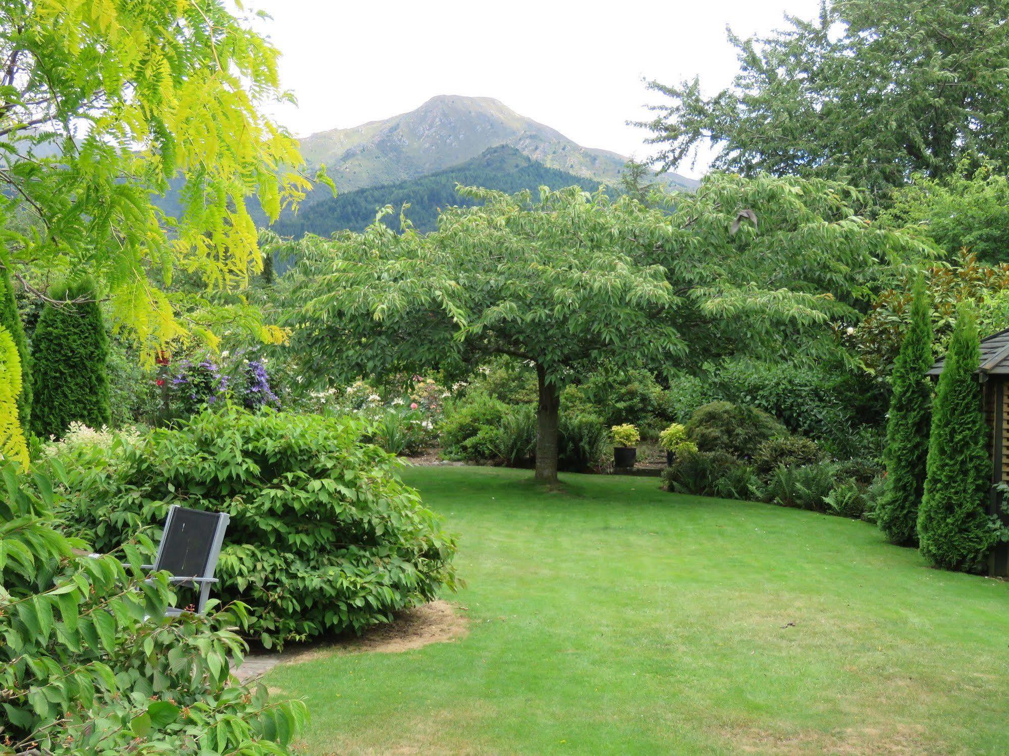 Marchmont Gardens Bed & Breakfast Hanmer Springs Bagian luar foto